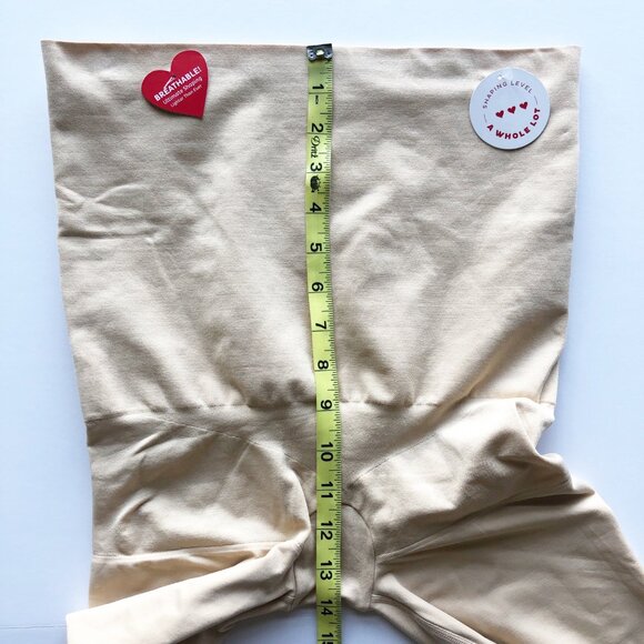 SPANX Assets NWT Remarkable Results High Waist Mid Thigh Shaper Shorts Womens 1X - Picture 8 of 10